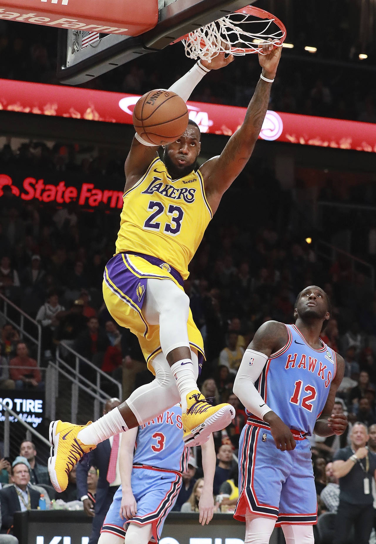 LeBron James MVP cau thu hay nhat nam anh 1