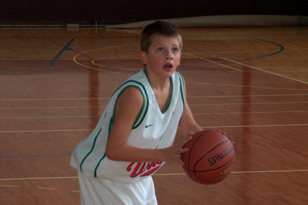 Luka Doncic la ai? anh 2