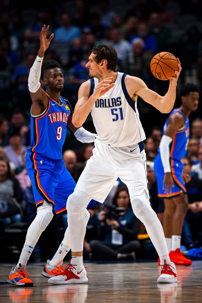 Cầu thủ NBA úp rổ không cần nhảy ảnh 11 Cau thu NBA up ro khong can nhay anh 11