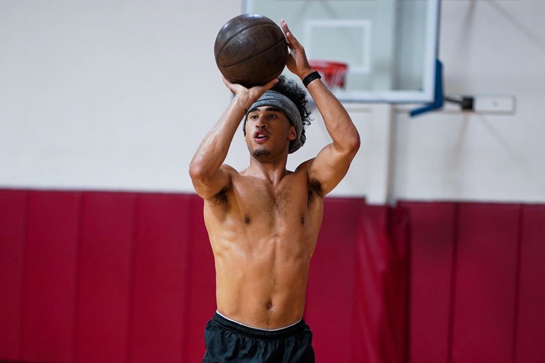 Cau thu bong ro Viet kieu Christian Juzang anh 3