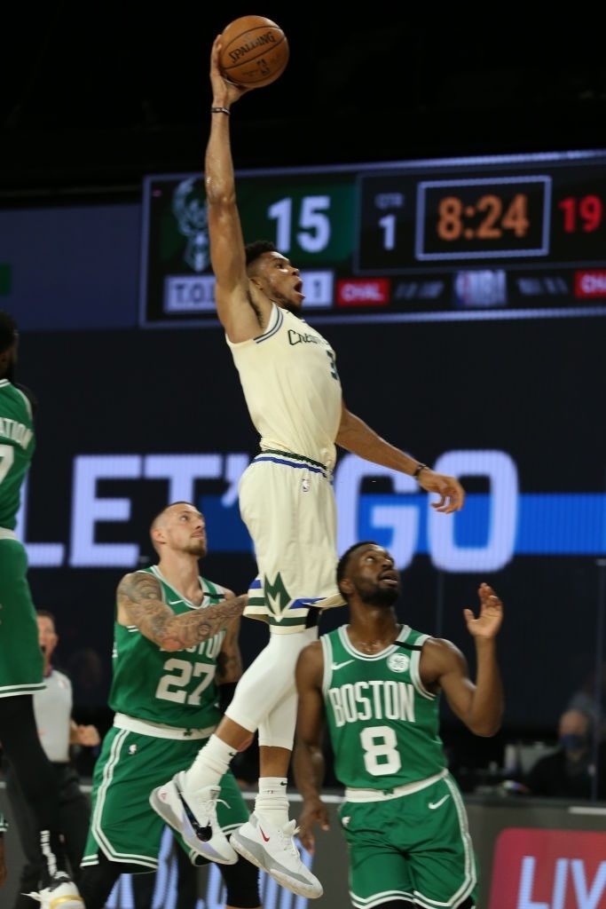 Giannis Antetokounmpo ảnh 2 Giannis Antetokounmpo anh 2