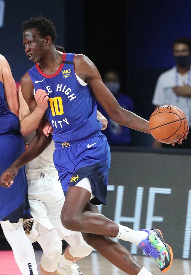 Cầu thủ bóng rổ NBA cao hơn 2 m ảnh 5 Cau thu bong ro NBA cao hon 2 m anh 5