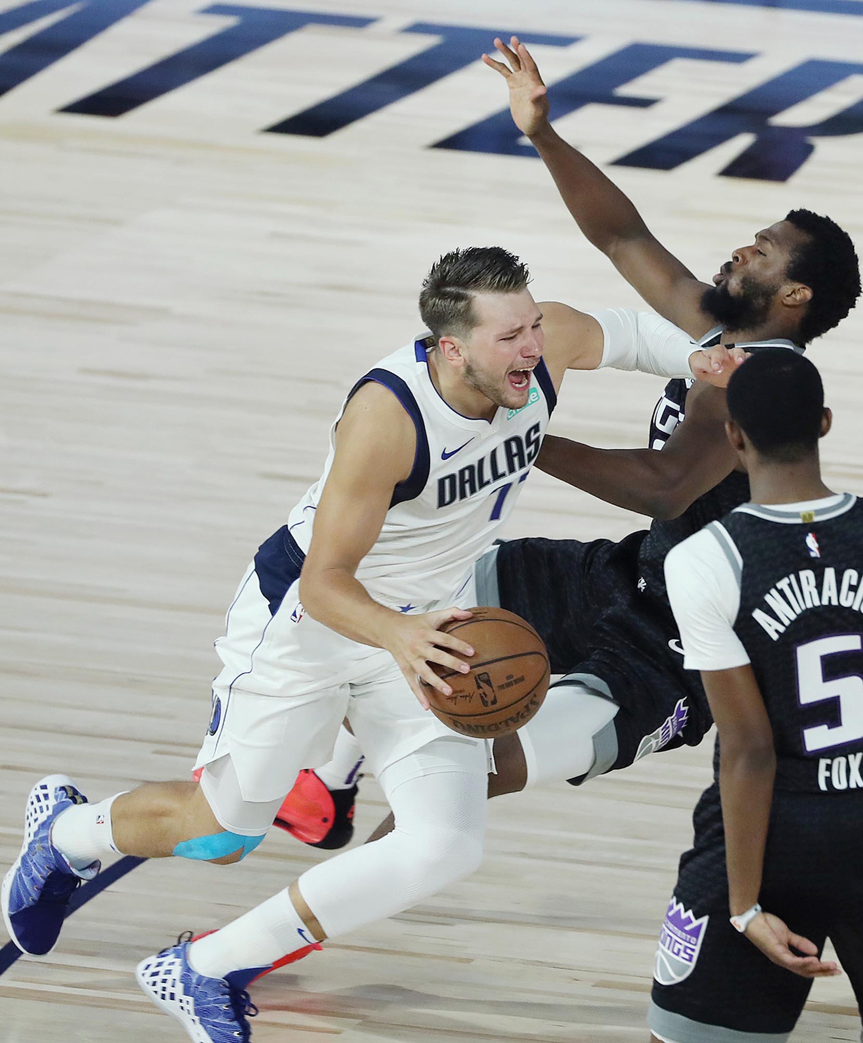 Luka Doncic đi vào lịch sử ảnh 5 Luka Doncic di vao lich su anh 5