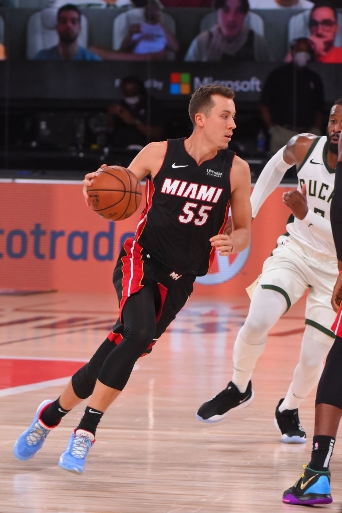 Antetokounmpo vượt 4 cầu thủ trong 2 giây để úp rổ ảnh 11 Antetokounmpo vuot 4 cau thu trong 2 giay de up ro anh 11