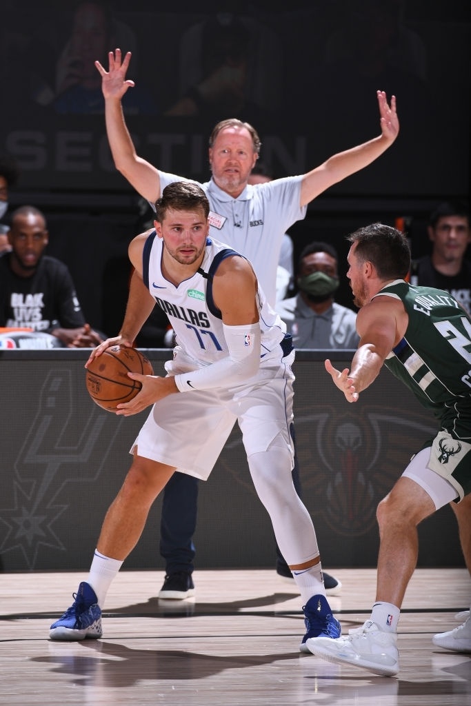 Luka Doncic phá kỷ lục Michael Jordan ảnh 3 Luka Doncic pha ky luc Michael Jordan anh 3