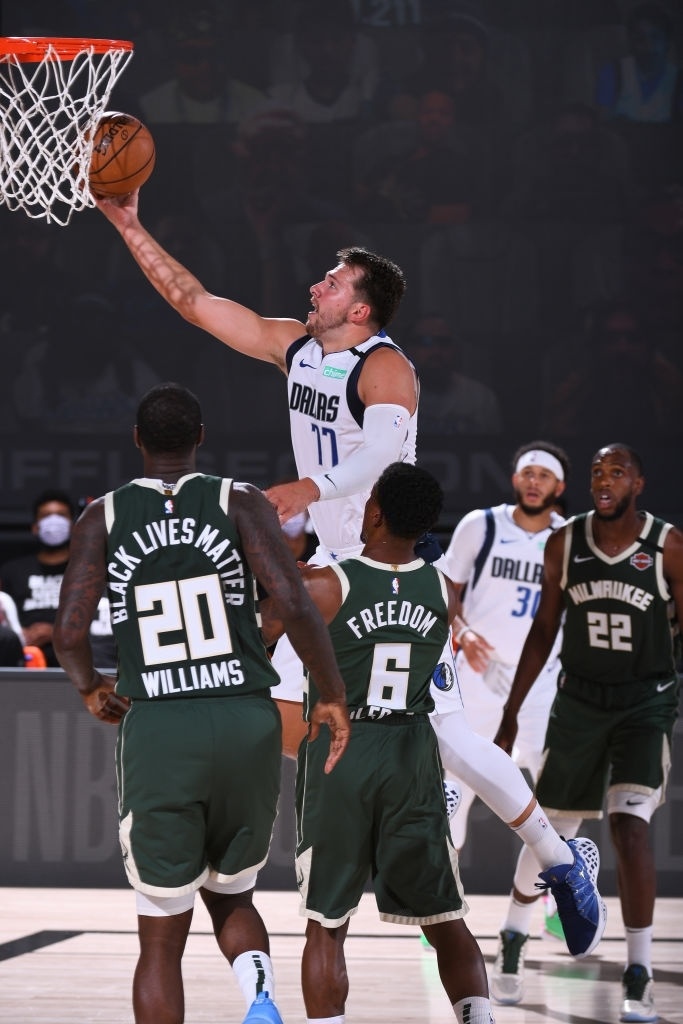 Luka Doncic phá kỷ lục Michael Jordan ảnh 6 Luka Doncic pha ky luc Michael Jordan anh 6