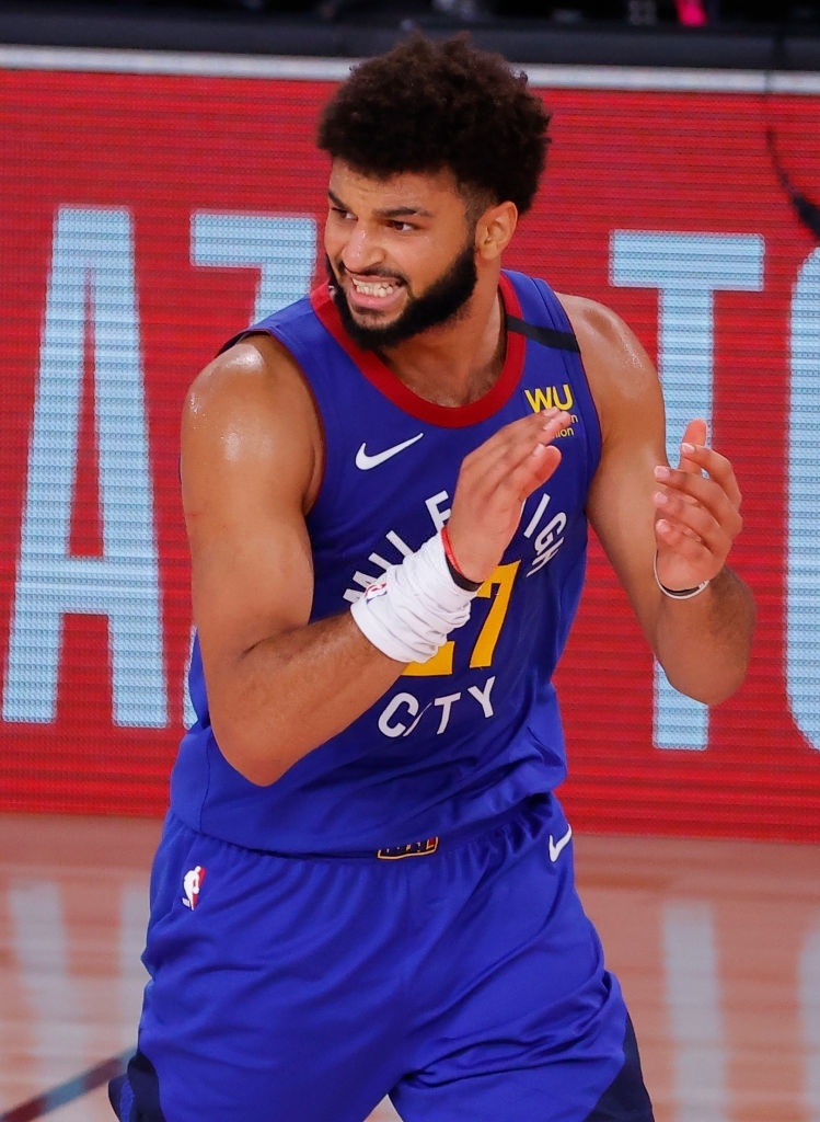 Sao bóng rổ nặng 115 kg húc ngã đối thủ ảnh 1 Sao bong ro nang 115 kg huc nga doi thu anh 1