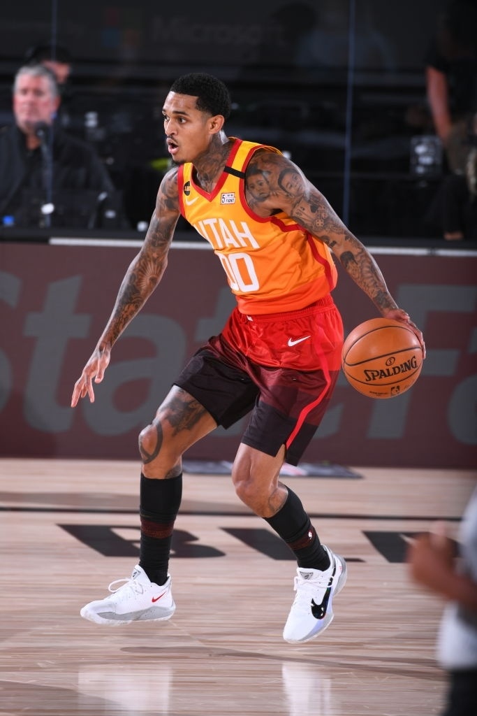 Sao bóng rổ nặng 115 kg húc ngã đối thủ ảnh 11 Sao bong ro nang 115 kg huc nga doi thu anh 11