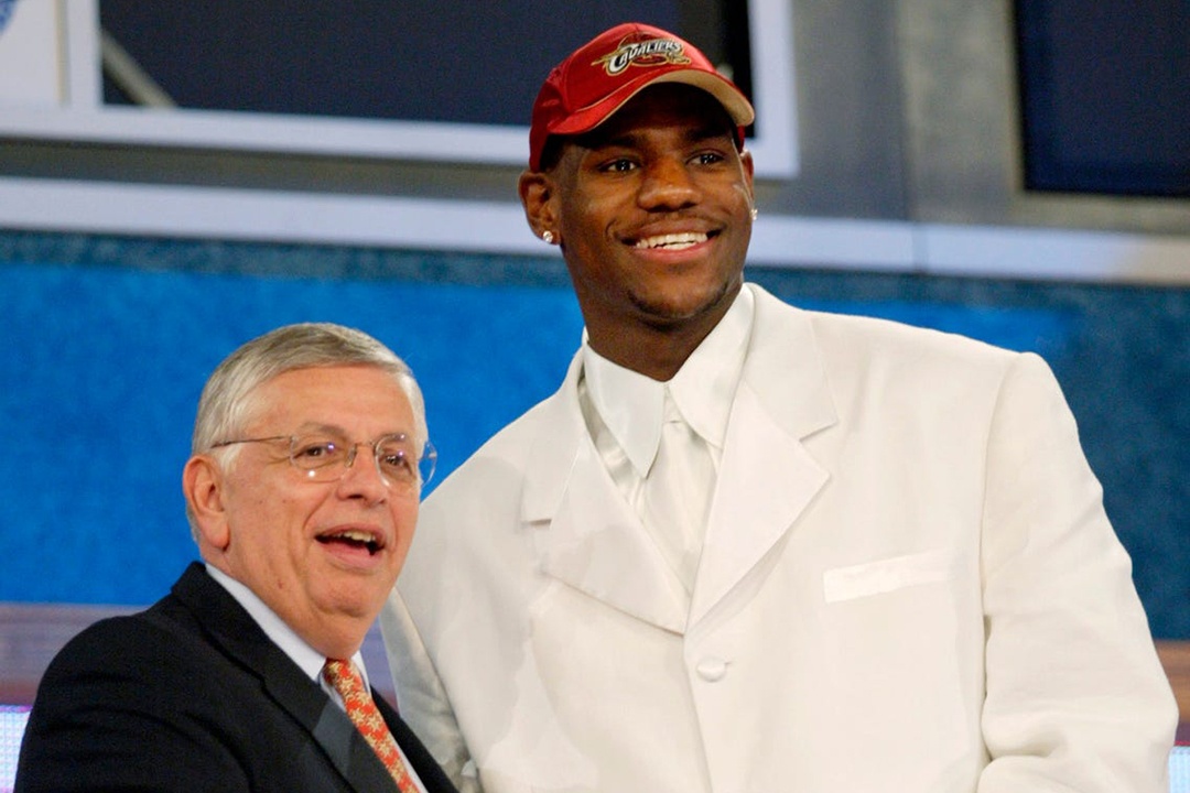 Quyen luc cua LeBron James anh 1