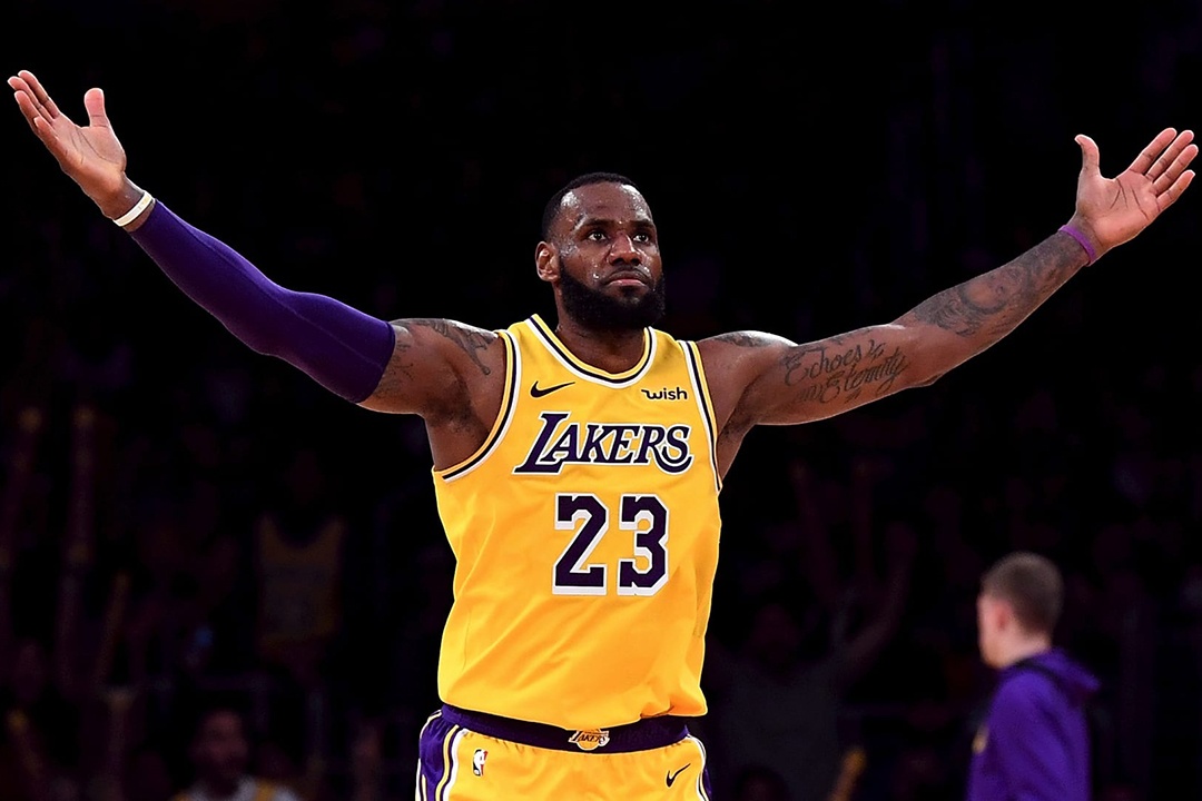 LeBron James hon Michael Jordan va Kobe Bryant o nhung tran quyet dinh hinh anh