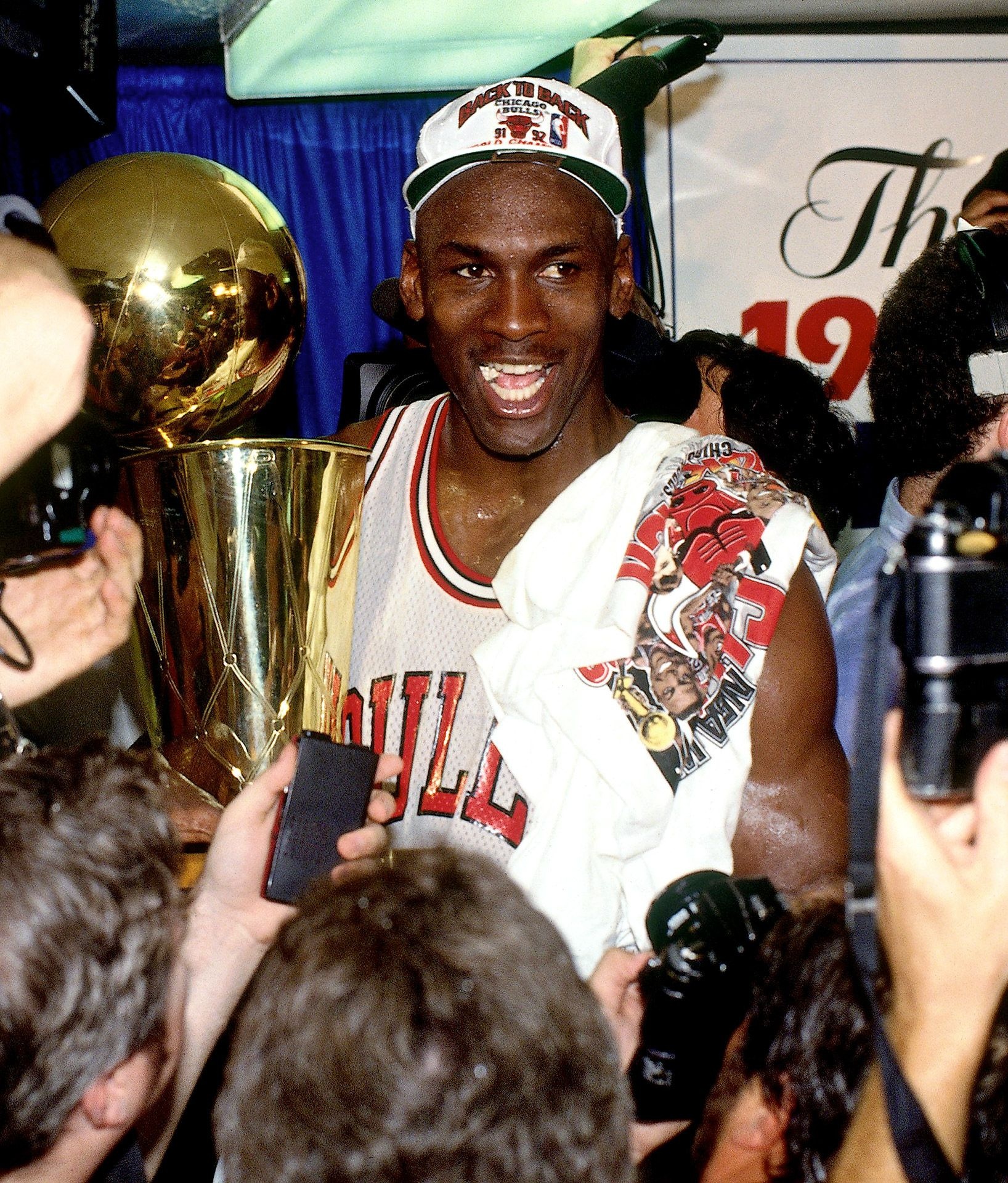 LeBron James hay Michael Jordan vi dai hon? anh 1