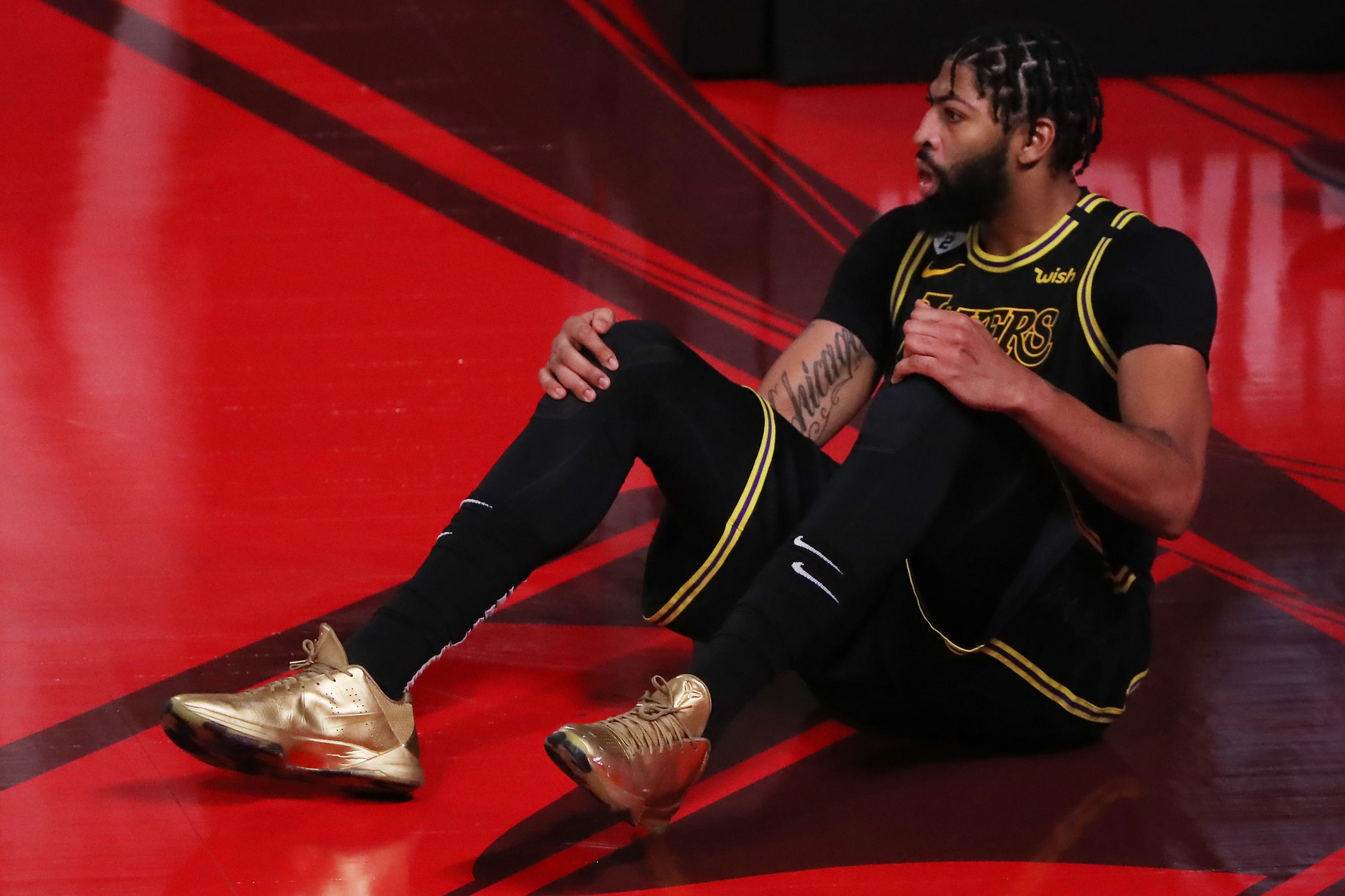 Anthony Davis chan thuong anh 1