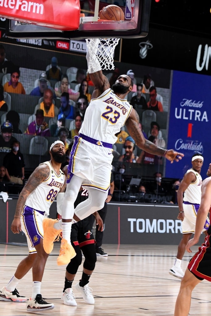 Los Angeles Lakers vo dich anh 5