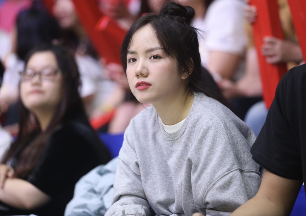 Nguoi noi tieng dam me bong ro anh 3