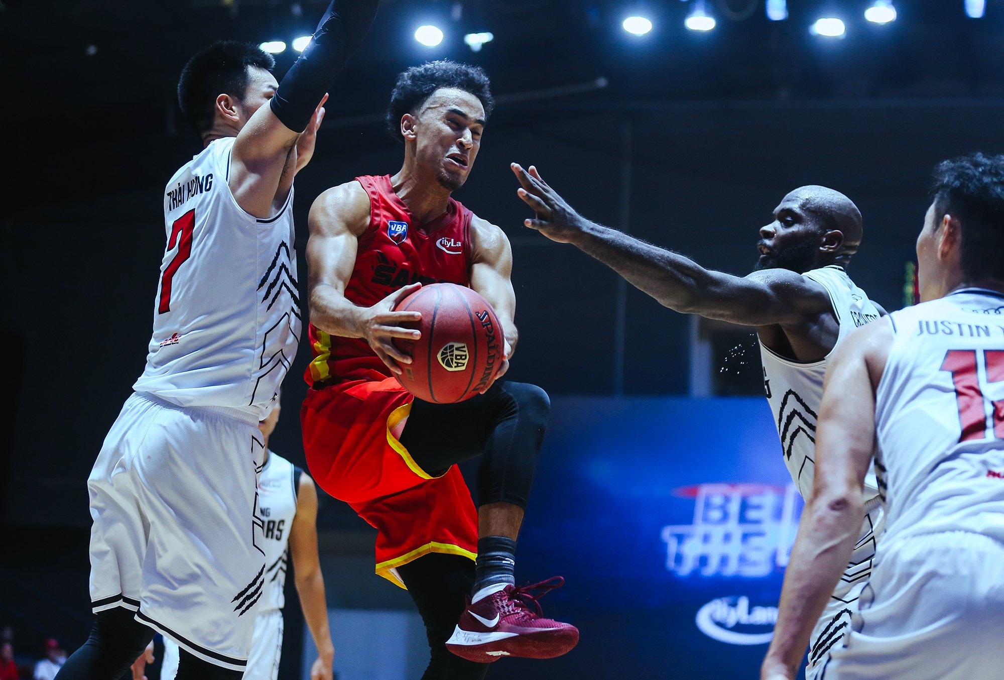 Christian Juzang anh 2