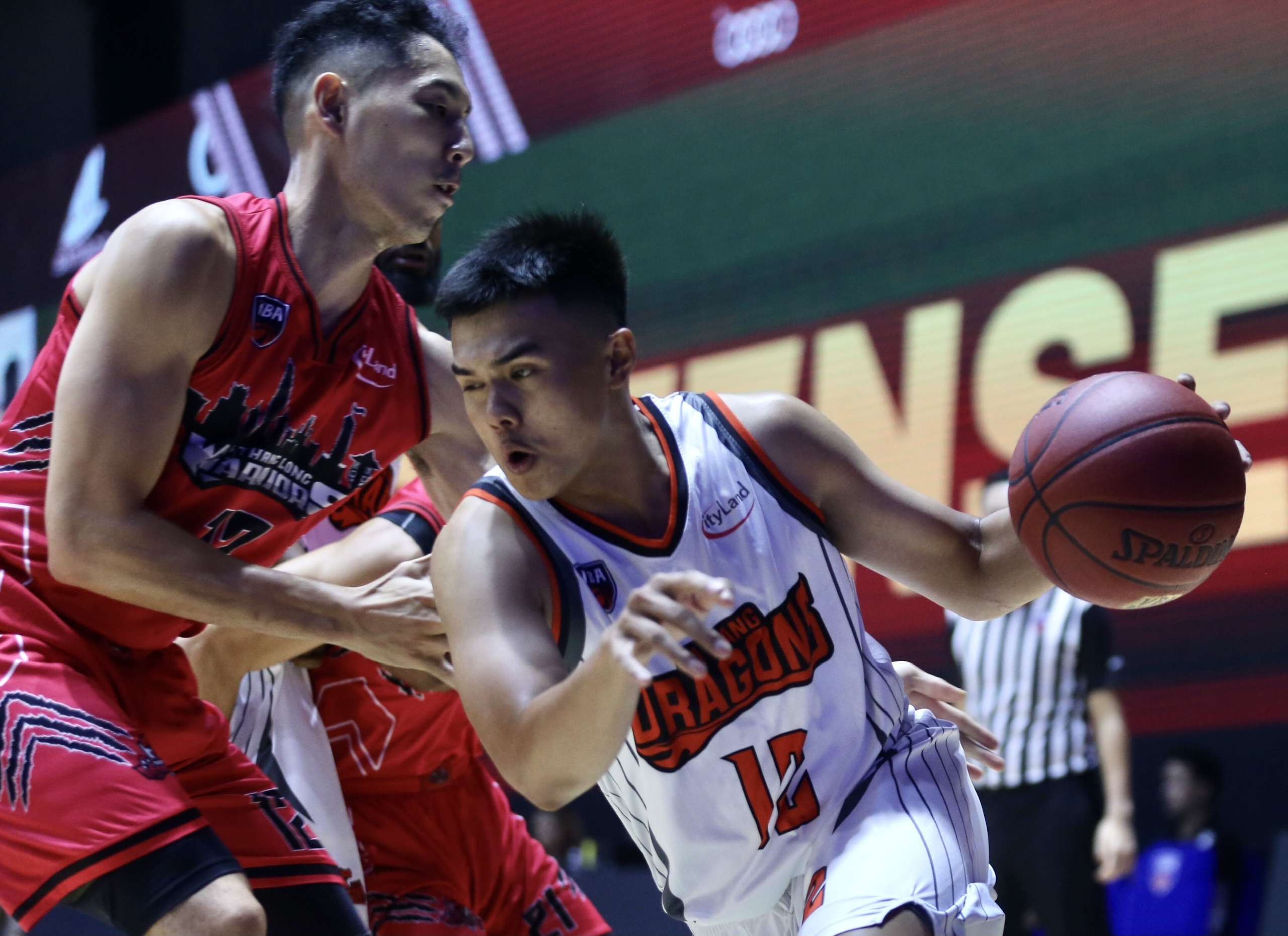 Cara Phuong xem bong ro anh 4