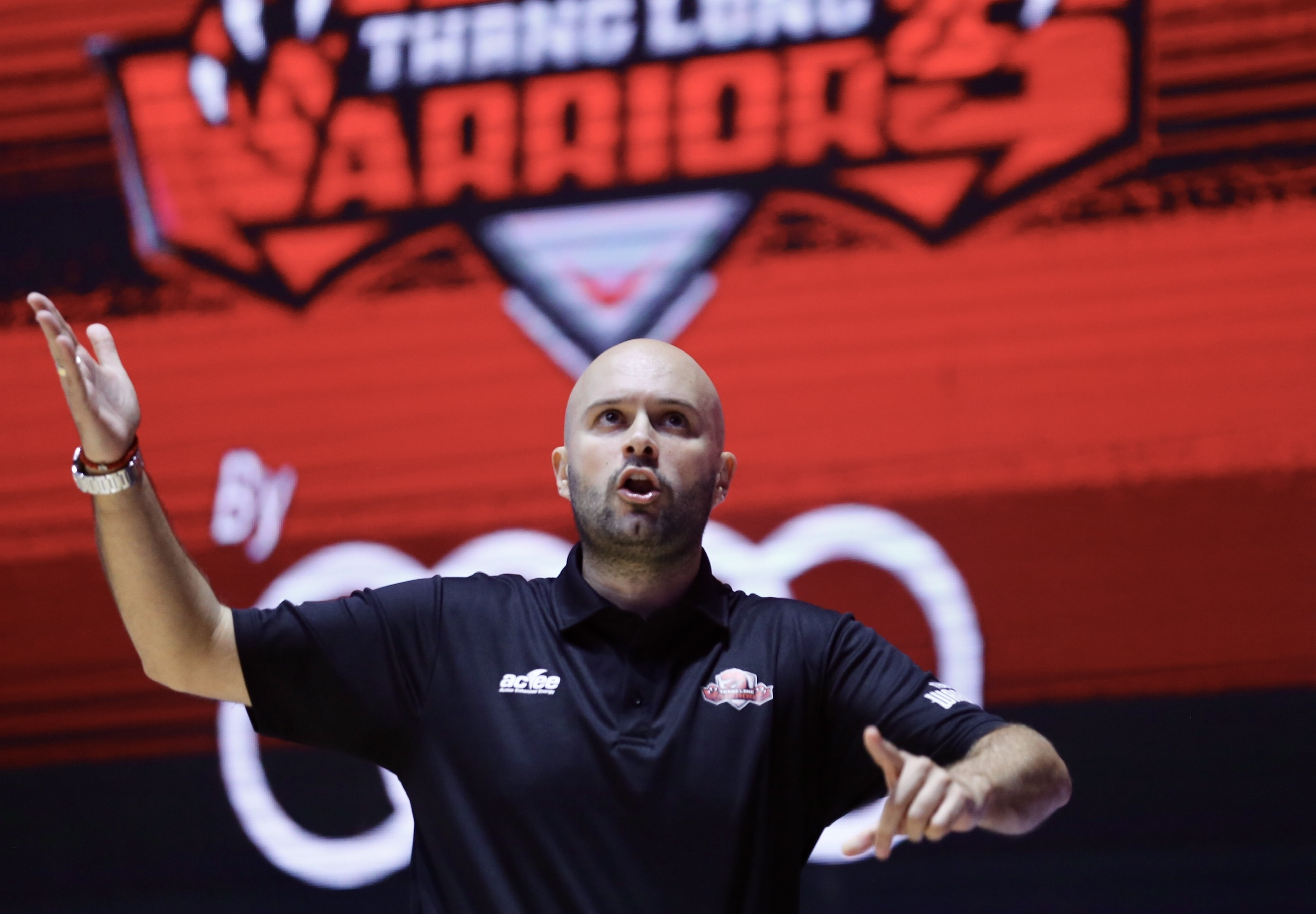 Cara Phuong xem bong ro anh 6