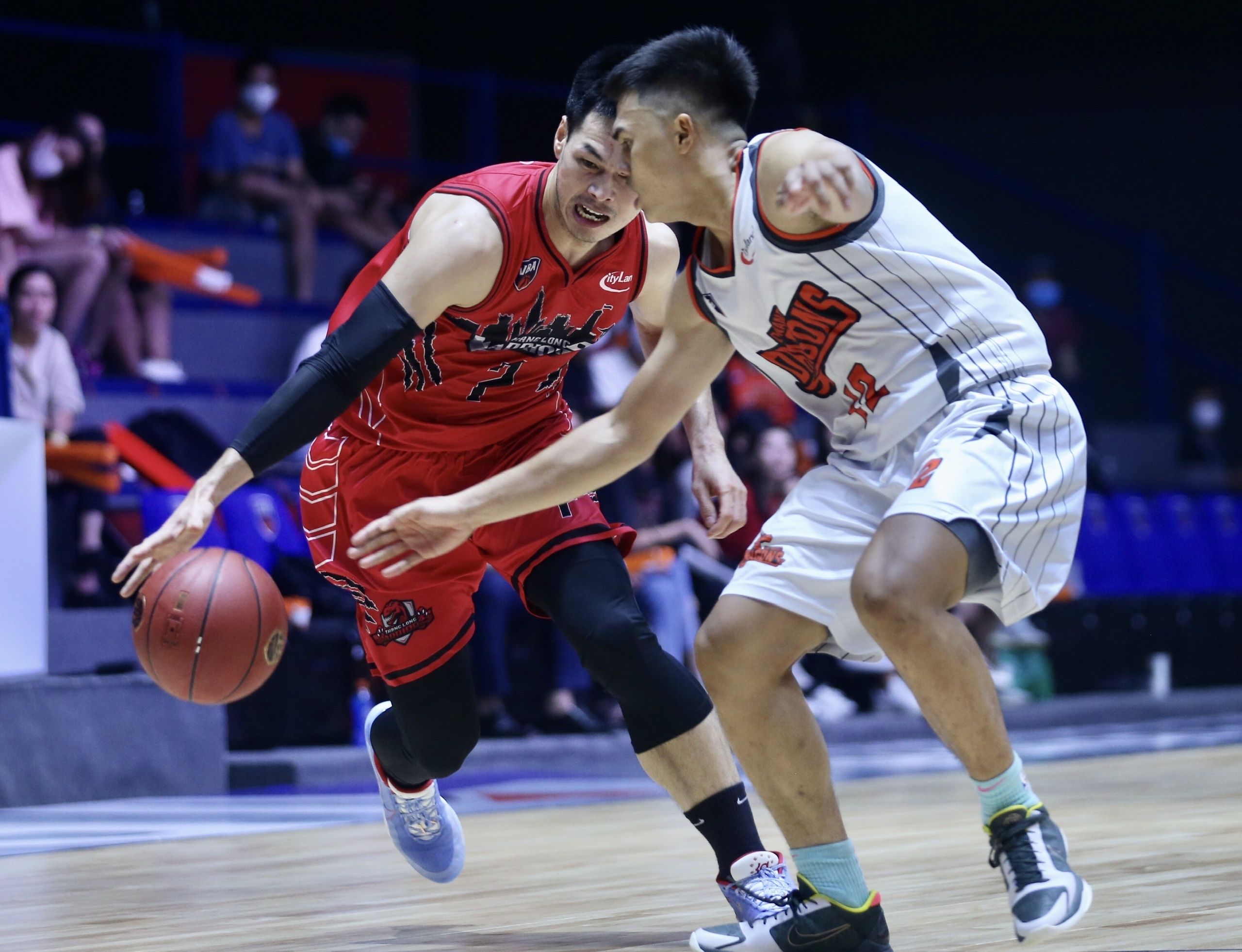 Cara Phuong xem bong ro anh 7