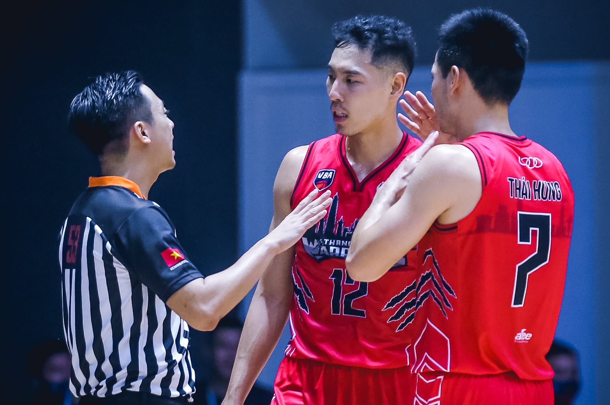 Ngoai binh Thang Long Warriors noi nong anh 4