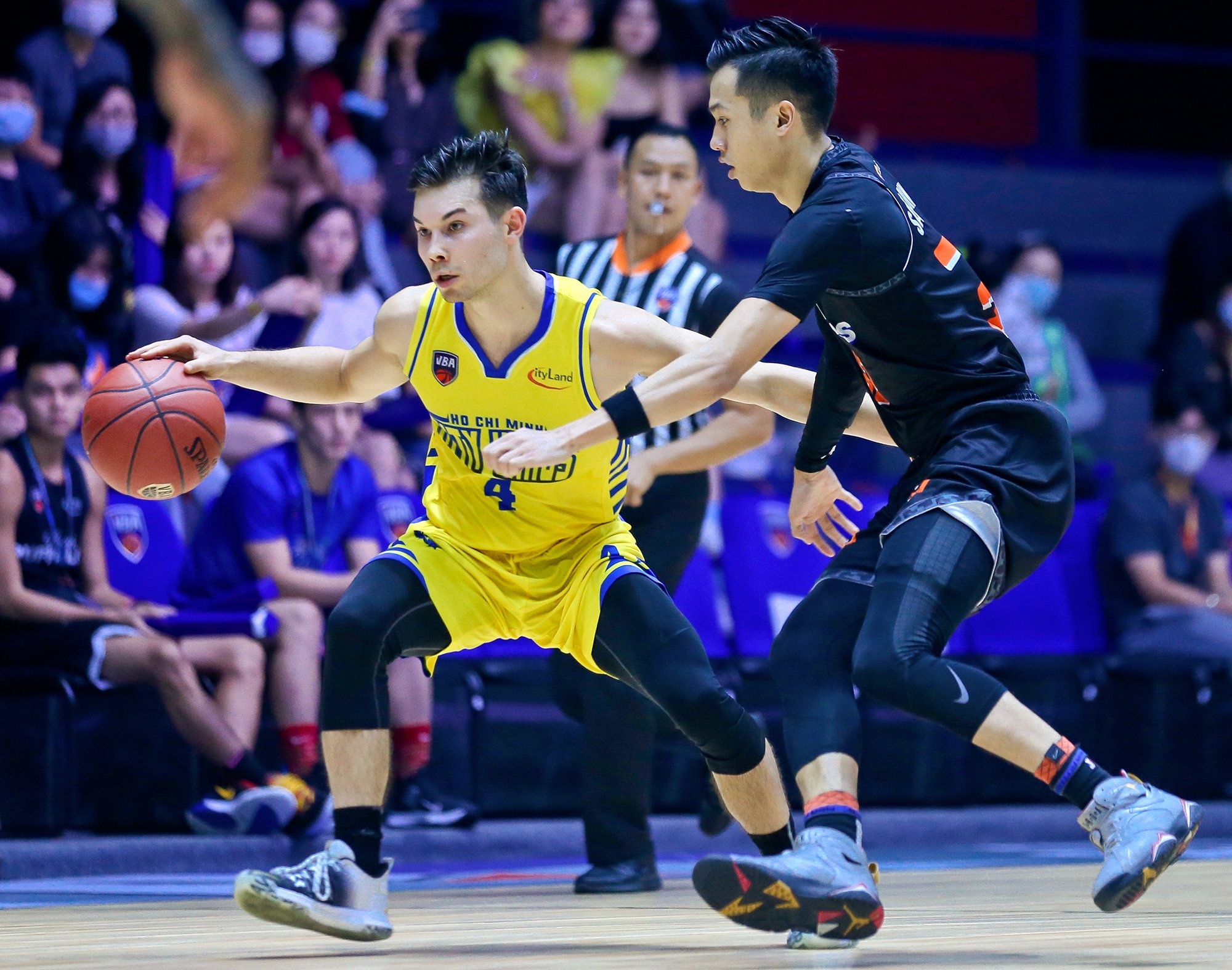 Ngo Tuan Trung buc xuc trong tai anh 10