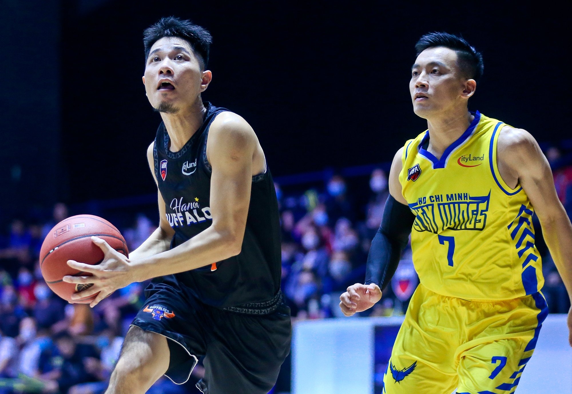 Ngo Tuan Trung buc xuc trong tai anh 12