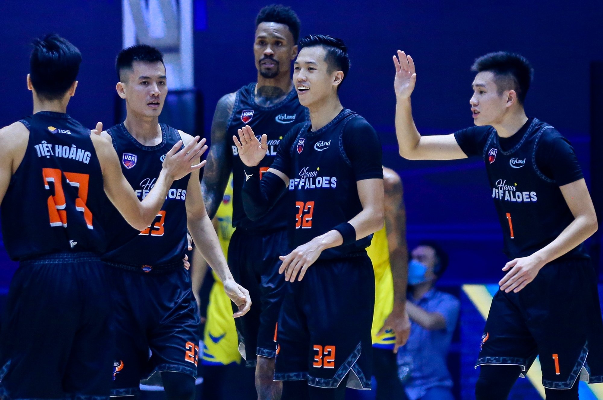 Ngo Tuan Trung buc xuc trong tai anh 13