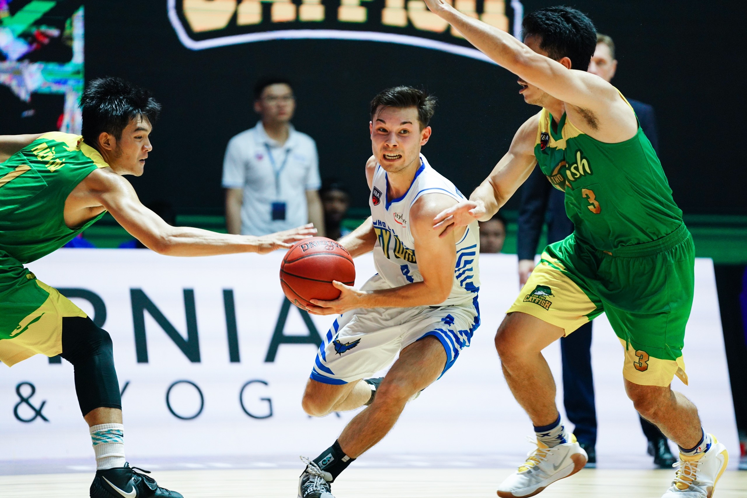 Trung phong Cantho Catfish anh 7