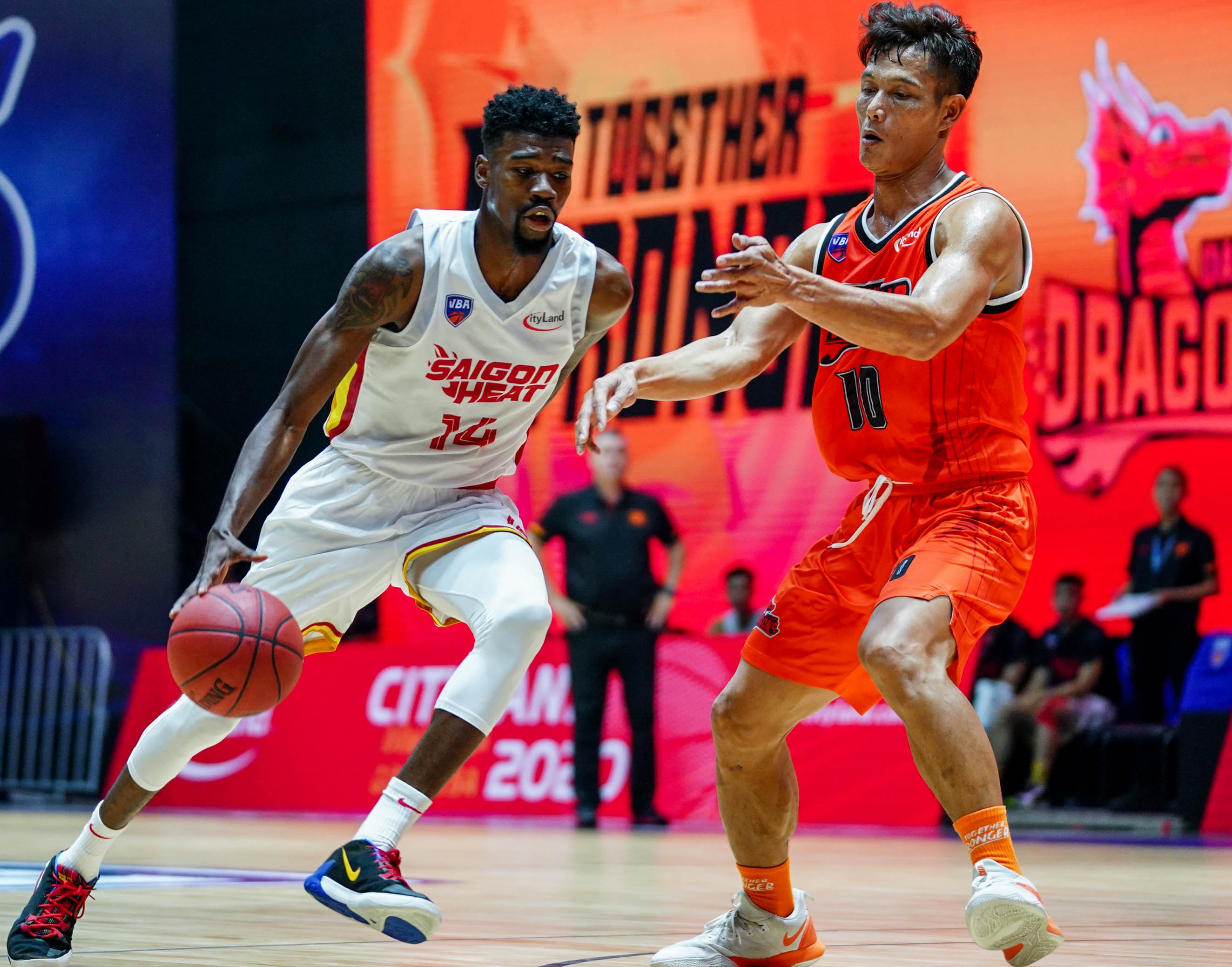 Chris Dierker tuc gian trong tai anh 6