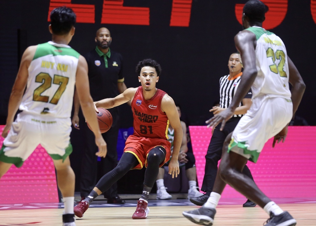 Cau thu Viet kieu Christian Juzang anh 4