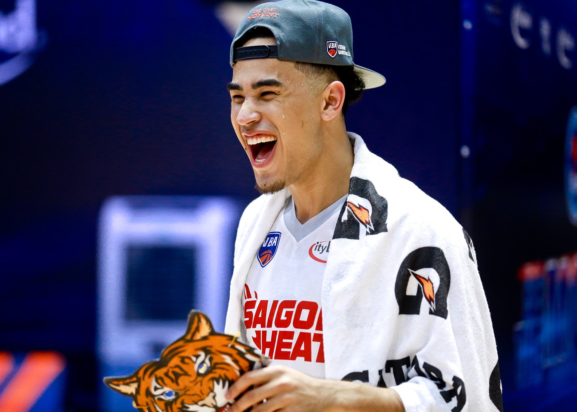 Sao bong ro VBA tung tot nghiep truong Harvard hinh anh