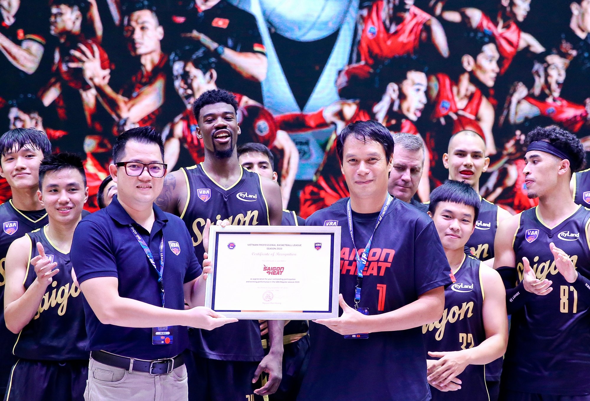 Saigon Heat vo dich vong bang giai bong ro VBA hinh anh