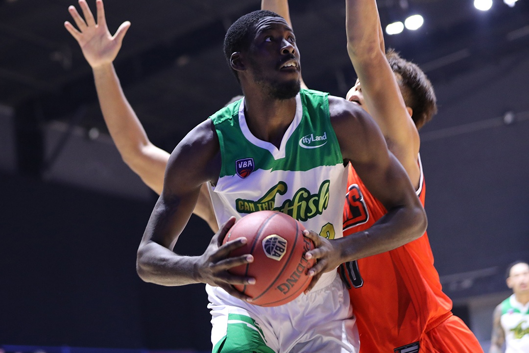 Ngoai binh cao 2,13 m giup Cantho Catfish gianh ve play-off hinh anh