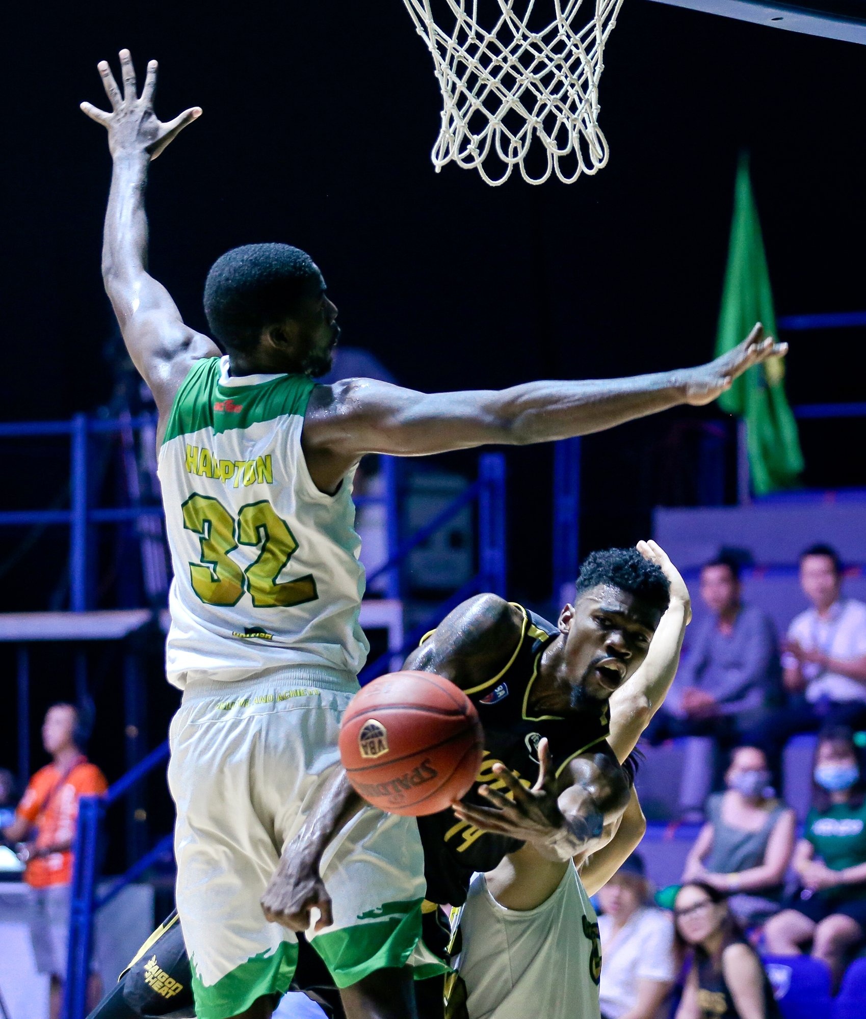 Cau thu bong ro Viet Nam cao nhat anh 10