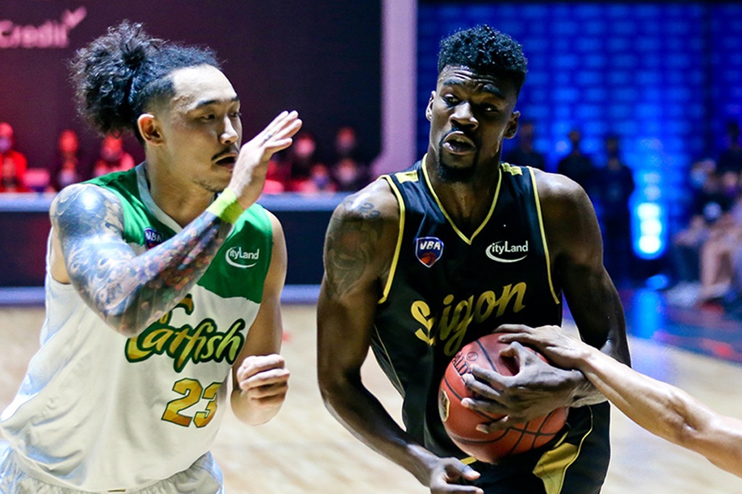 Joshua Keyes:'Toi khong thay kho khan, du Hampton la cau thu gioi' hinh anh