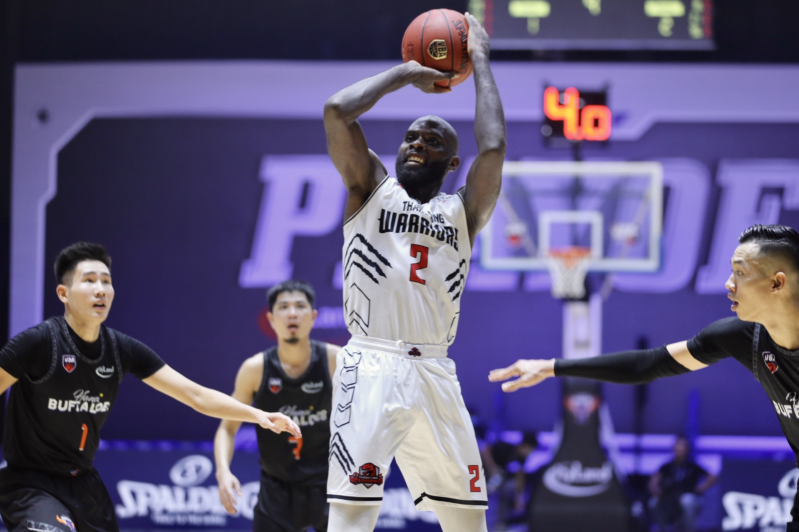 Thang Long Warriors vao chung ket VBA hinh anh