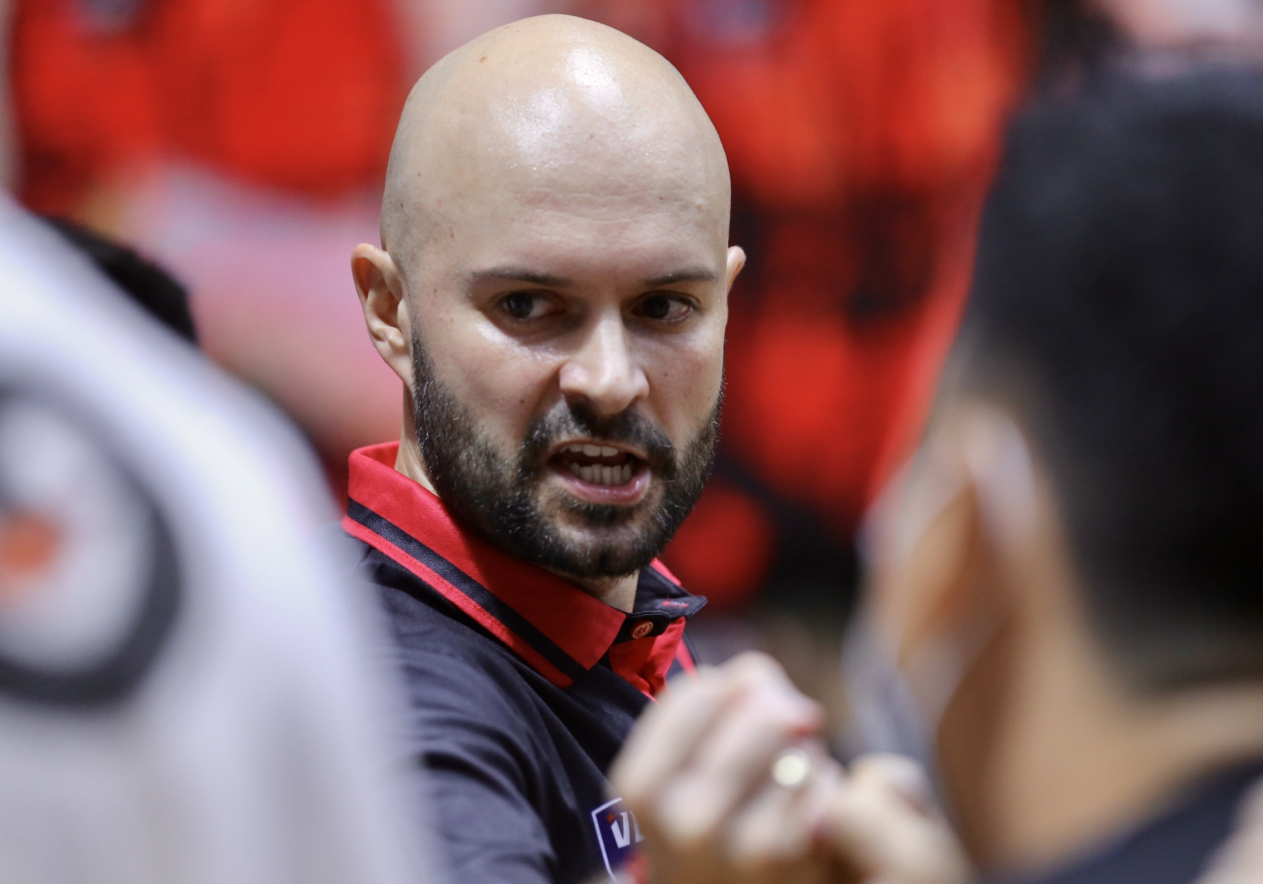 HLV Warriors: 'Toi khong e ngai ai, ke ca Christian Juzang' hinh anh