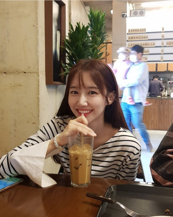 Nữ MC LMHT Hàn Quốc ảnh 6 Nu MC LMHT Han Quoc anh 6