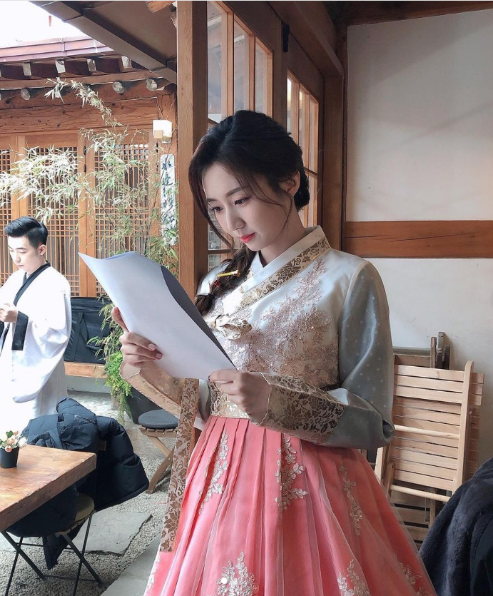 Nữ MC LMHT Hàn Quốc ảnh 11 Nu MC LMHT Han Quoc anh 11