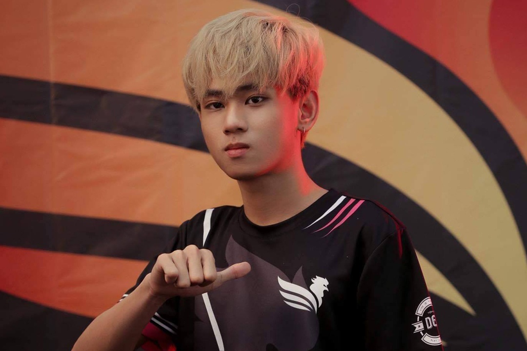 SBTC eSports chia tay YiJin hinh anh