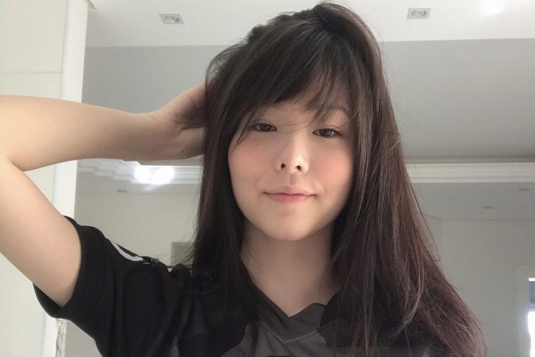 Nu streamer goc Nhat ke bi quay roi hinh anh