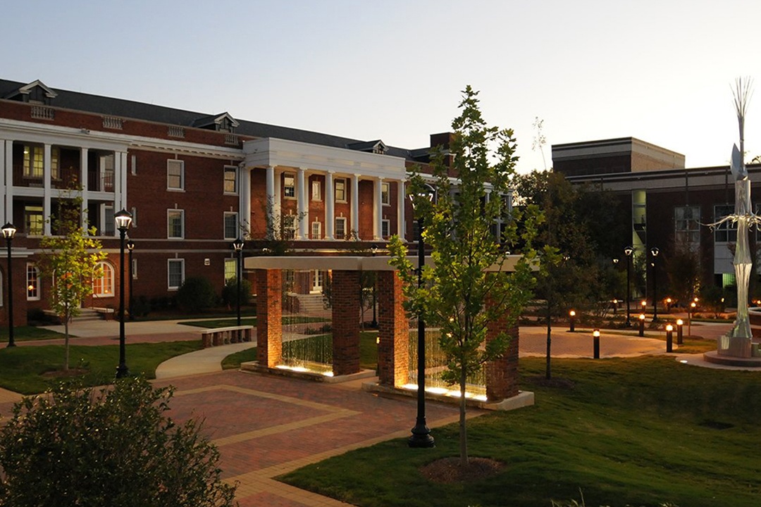 Dai hoc danh cho game thu anh 3