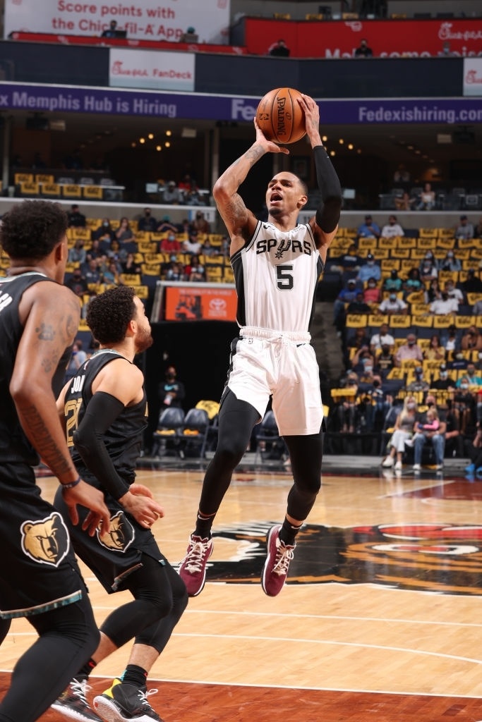 San Antonio Spurs bi loai khoi play-off anh 5