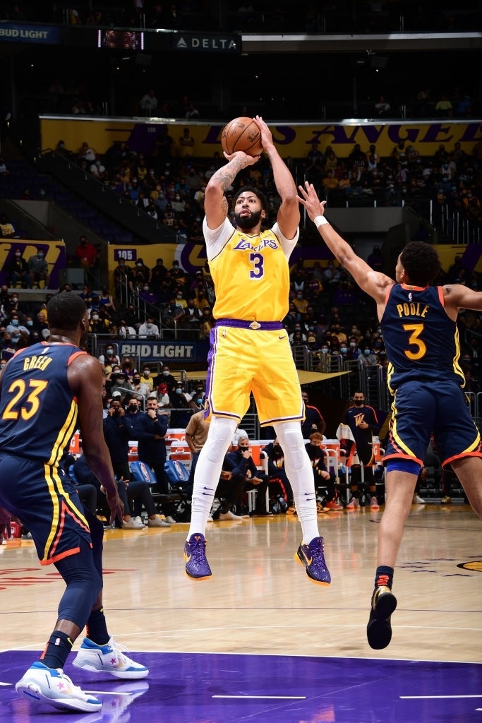 LeBron James nem diem danh bai Warriors anh 9