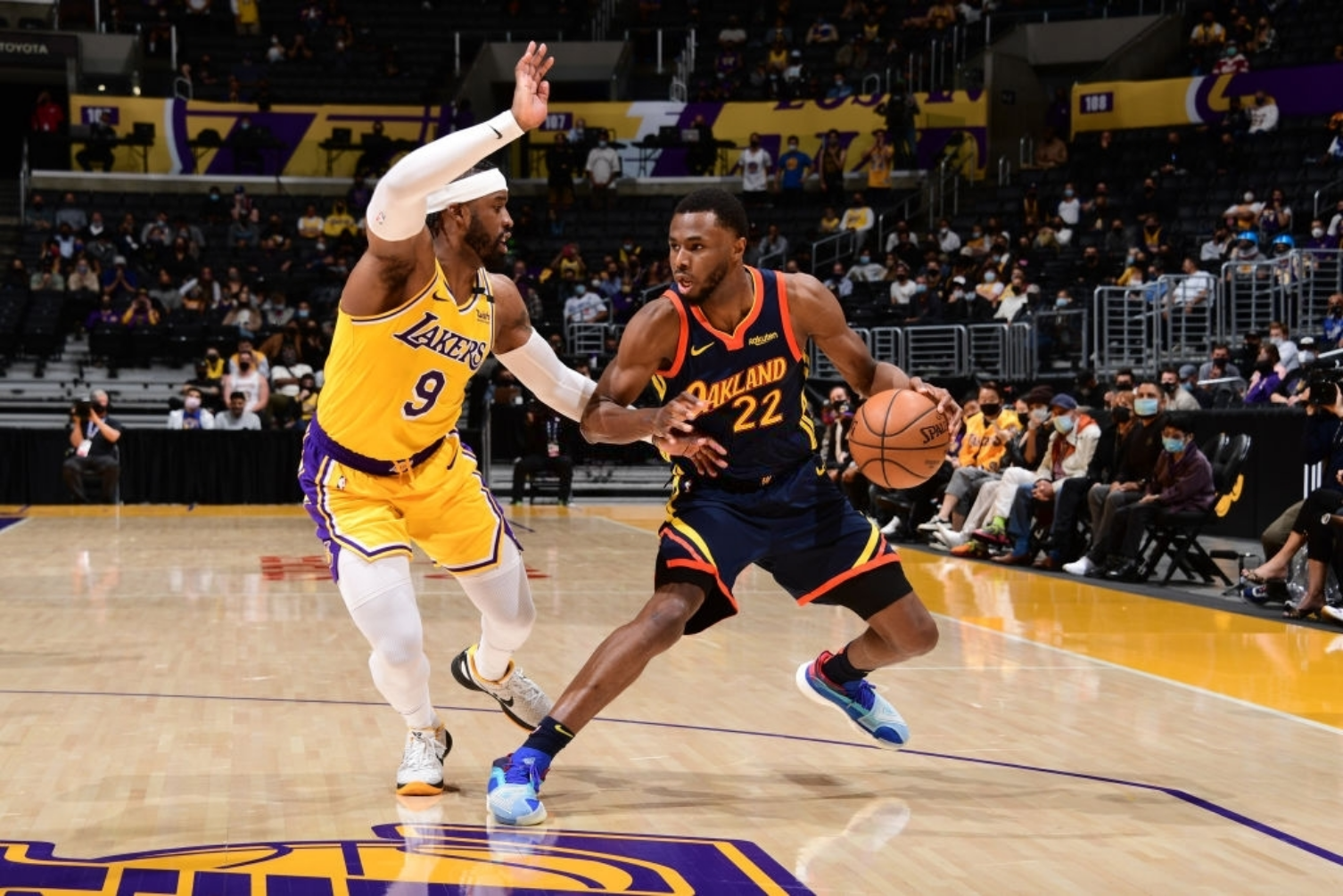 LeBron James nem diem danh bai Warriors anh 10