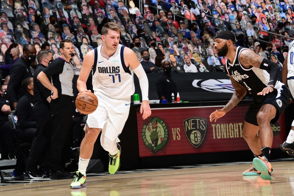 Luka Doncic ghi 31 diem anh 1