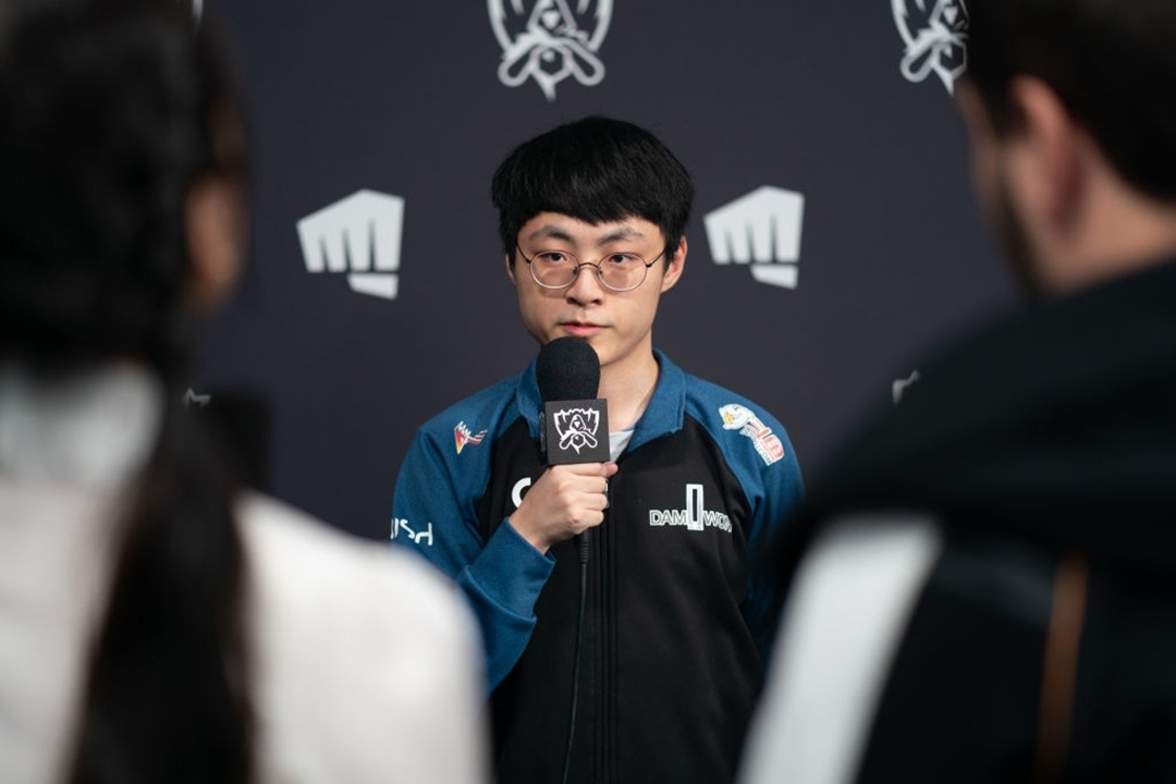 ShowMaker la ai? anh 4