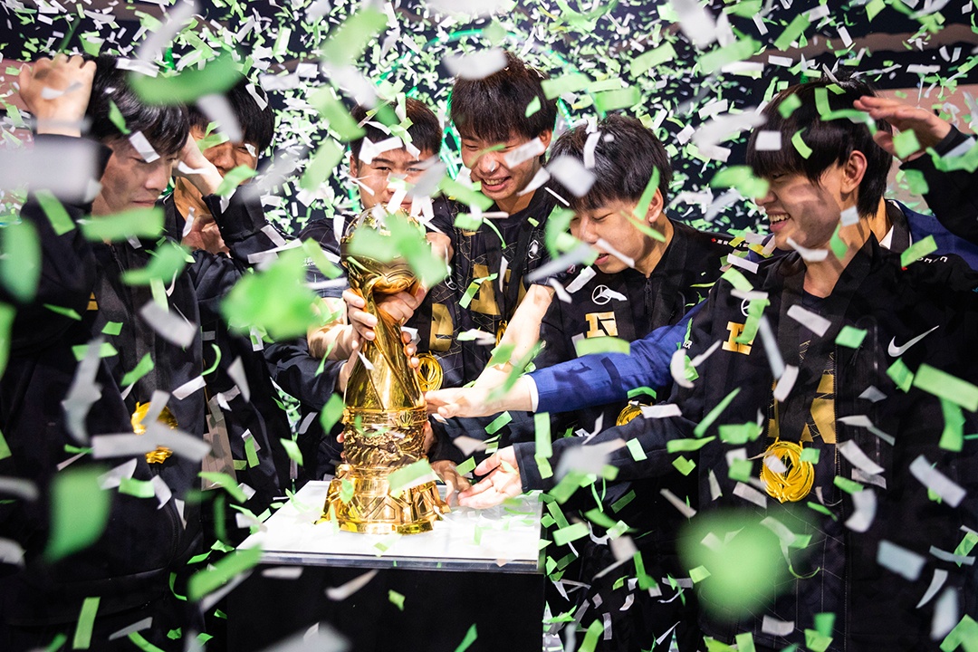 Chung ket MSI 2021 lap ky luc ve so nguoi xem cung luc hinh anh