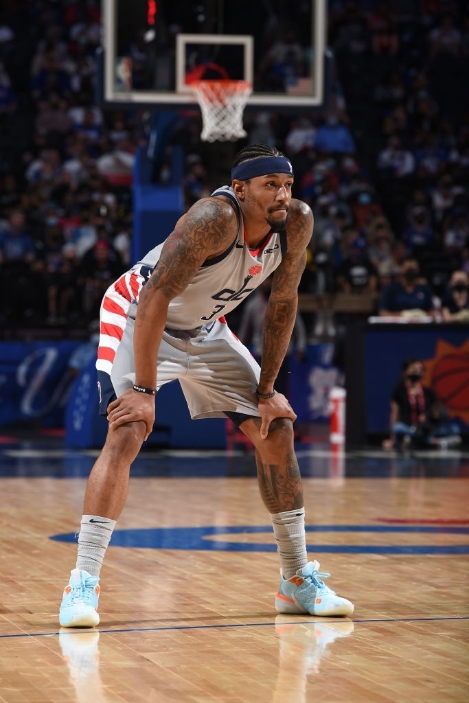 Russell Westbrook bị đổ bắp rang lên đầu ảnh 4 Russell Westbrook bi do bap rang len dau anh 4