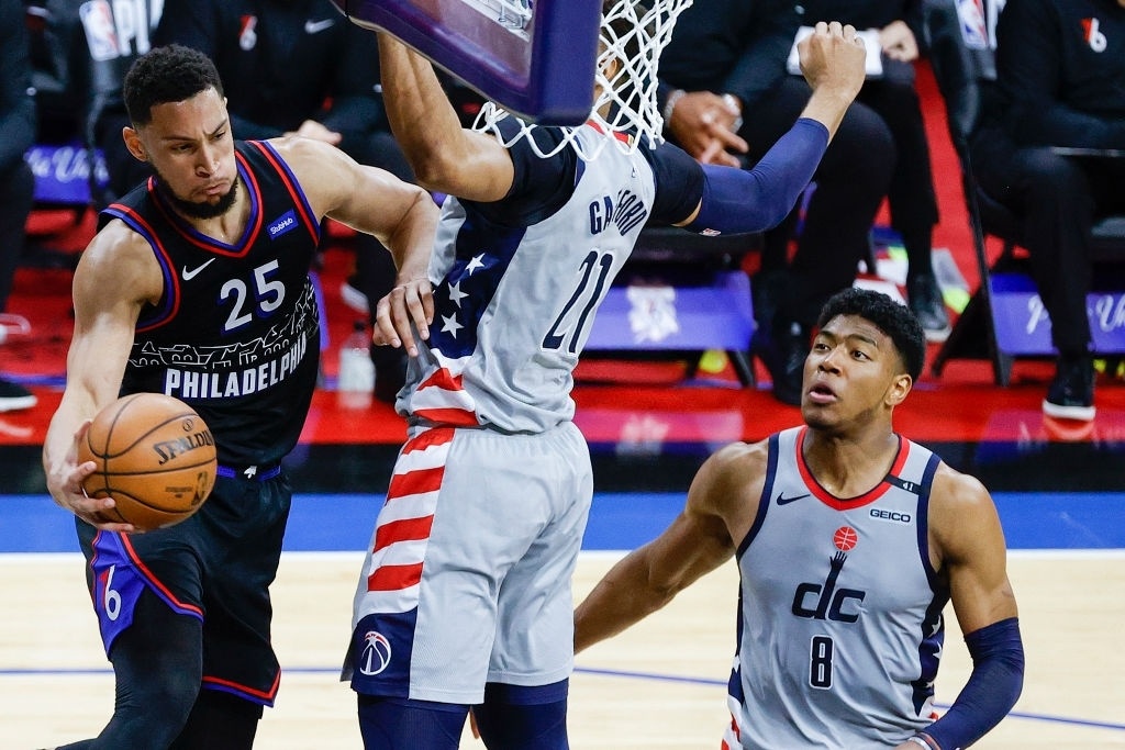 Russell Westbrook bi do bap rang len dau anh 10