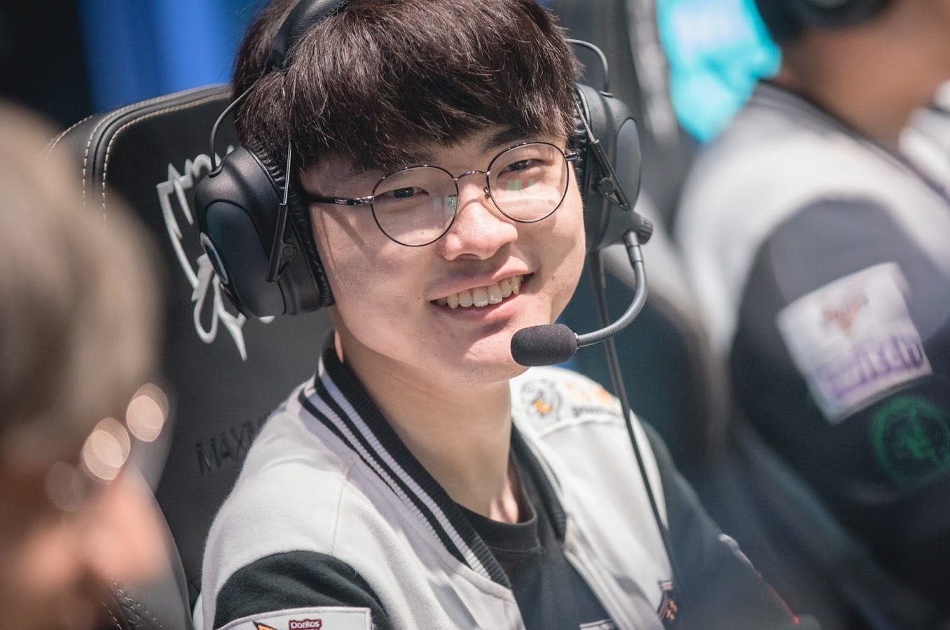 Doi LMHT cua Faker nang cao suc khoe game thu hinh anh